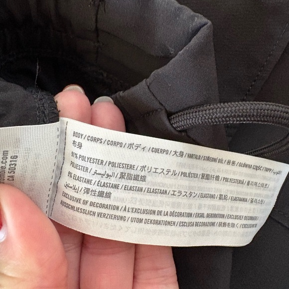 Abercrombie & Fitch Men’s Black Tech Stretch Jogger Pants - Picture 4 of 4